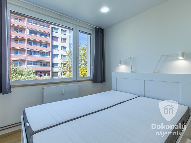 Pronájem bytu 3+kk 68 m² - foto 2