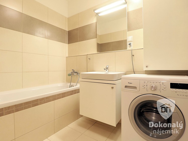 Pronájem bytu 2+kk 63 m² - foto 5