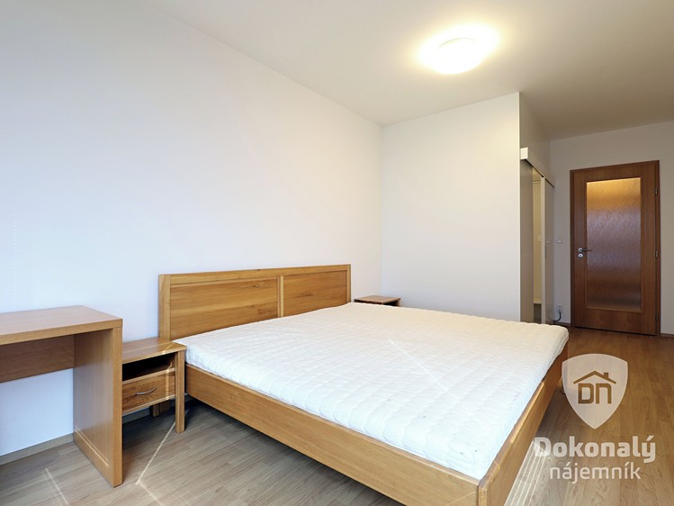 Pronájem bytu 2+kk 63 m² - foto 8