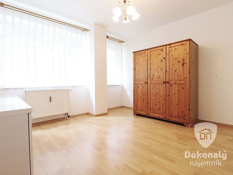 Pronájem bytu 3+kk 79 m² - foto 2