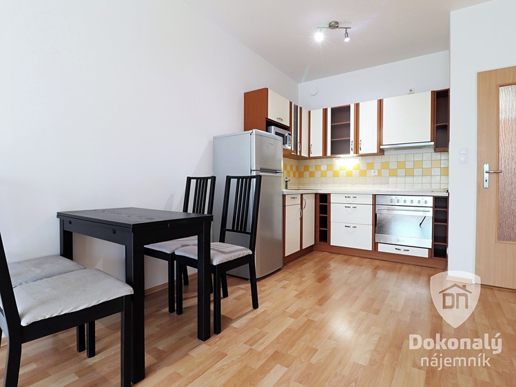 Pronájem bytu 2+kk 51 m² - foto 1