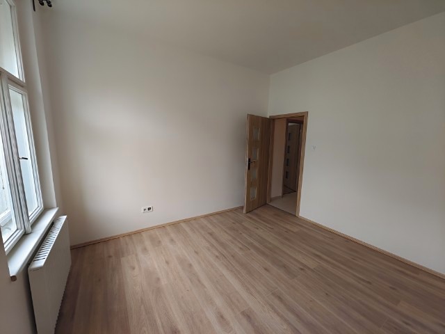 Pronájem bytu 2+1 68 m² - foto 6