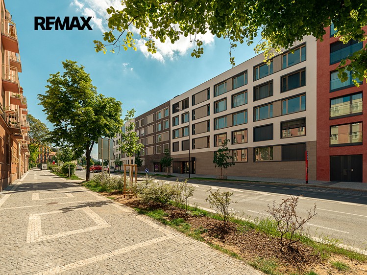 Pronájem bytu 1+kk 36 m² - foto 1