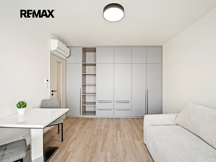 Pronájem bytu 1+kk 36 m² - foto 6