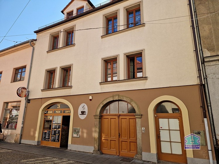 Pronájem bytu 2+kk 53 m² (Podkrovní) - foto 1
