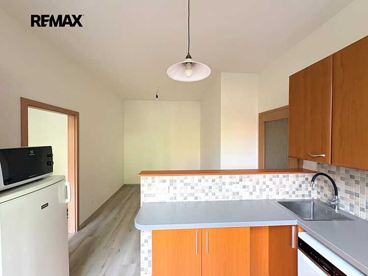 Pronájem bytu 2+kk 41 m² - foto 5