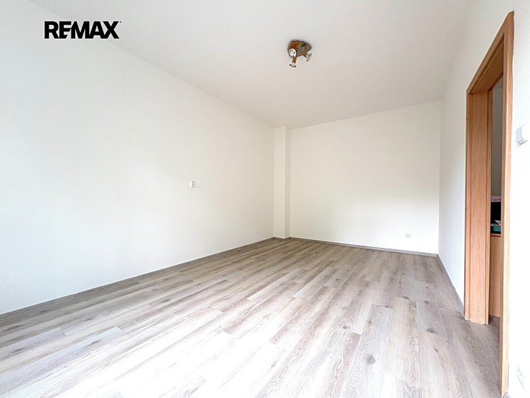 Pronájem bytu 2+kk 41 m² - foto 7