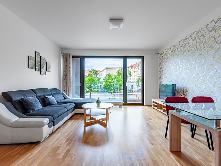 Pronájem bytu 2+kk 76 m² - foto 2