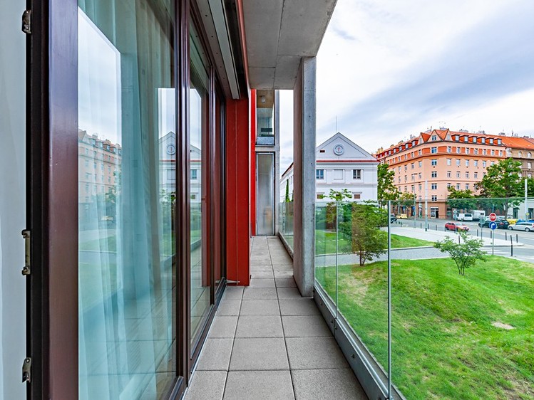 Pronájem bytu 2+kk 76 m² - foto 4