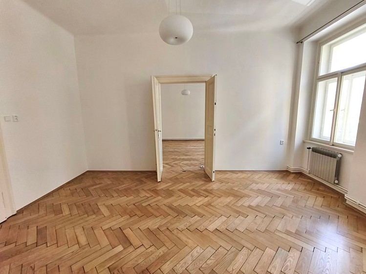 Pronájem bytu 3+1 107 m² - foto 6