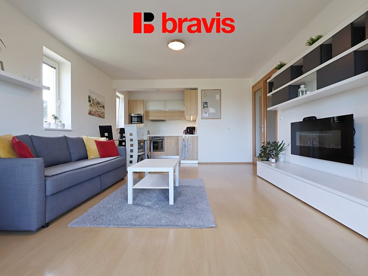 Pronájem bytu 2+kk 66 m² - foto 2