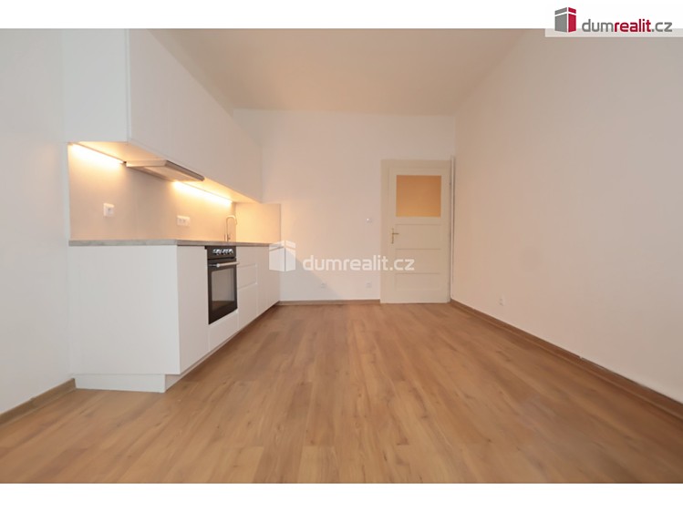 Pronájem bytu 2+kk 57 m² - foto 7
