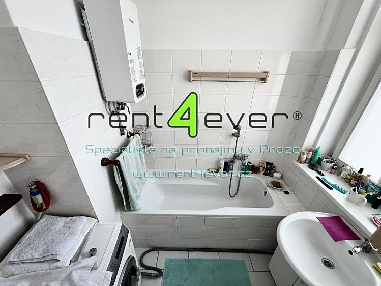 Pronájem bytu 3+1 92 m² - foto 2