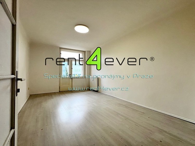 Pronájem bytu 1+1 56 m² - foto 8