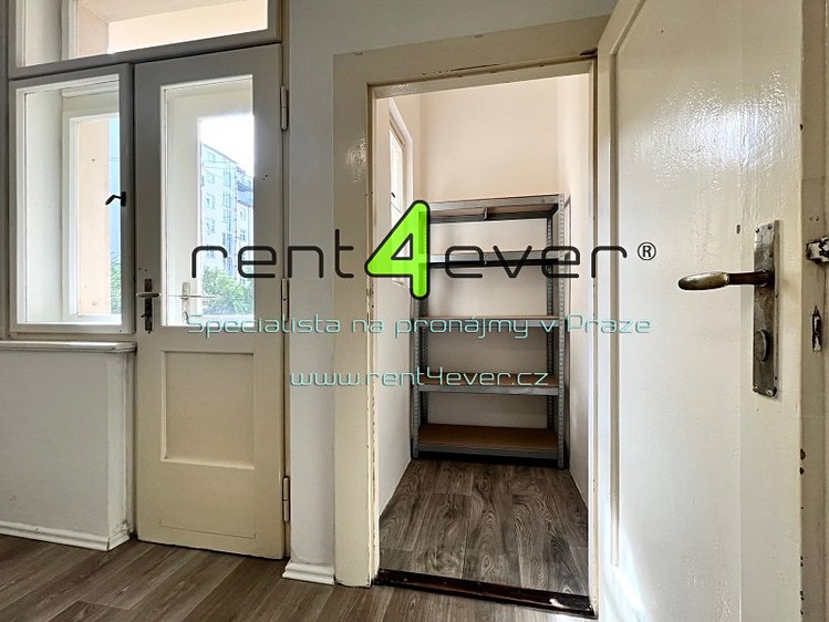 Pronájem bytu 1+1 56 m² - foto 6
