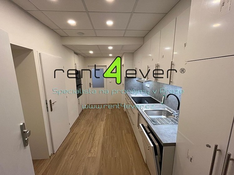 Pronájem bytu 2+1 49 m² - foto 5