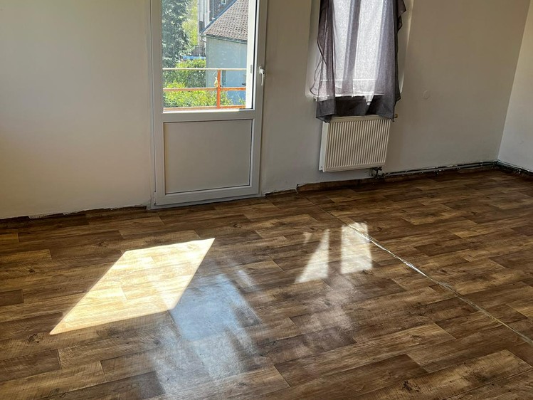 Pronájem bytu 3+1 85 m² (Jednopodlažní) - foto 1