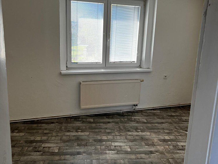 Pronájem bytu 3+1 85 m² (Jednopodlažní) - foto 3