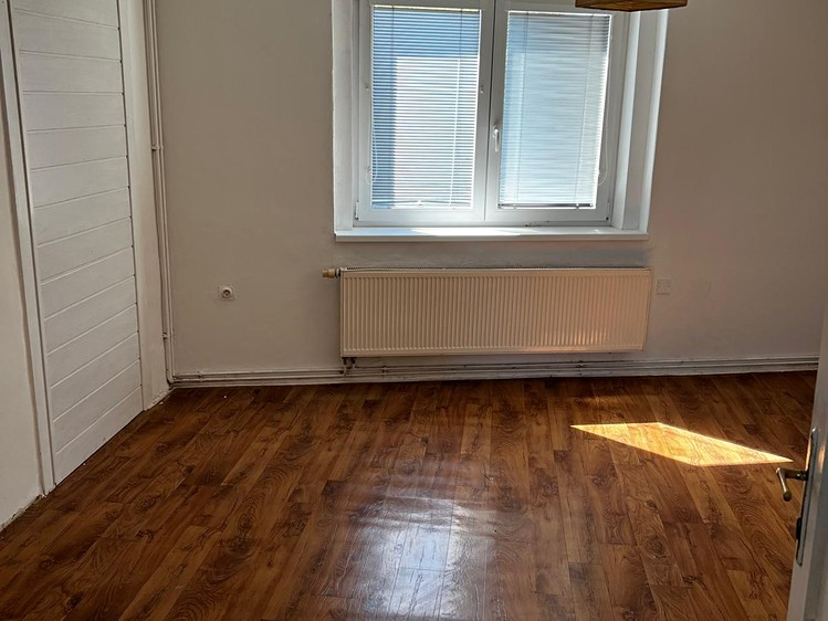 Pronájem bytu 3+1 85 m² (Jednopodlažní) - foto 5