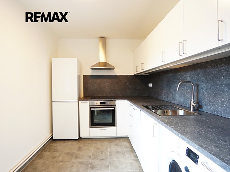 Pronájem bytu 2+1 60 m² - foto 1