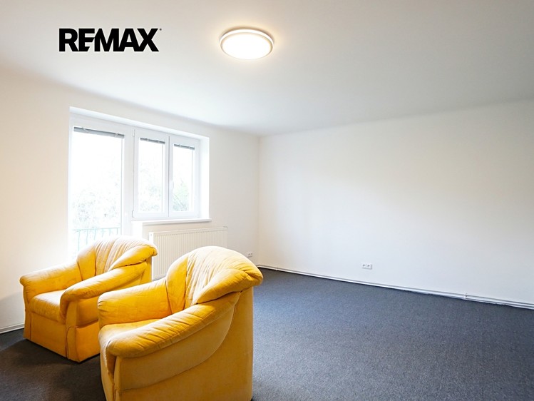 Pronájem bytu 2+1 60 m² - foto 6