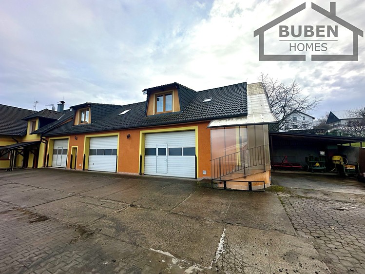 Pronájem bytu 2+kk 75 m² (Podkrovní) - foto 8