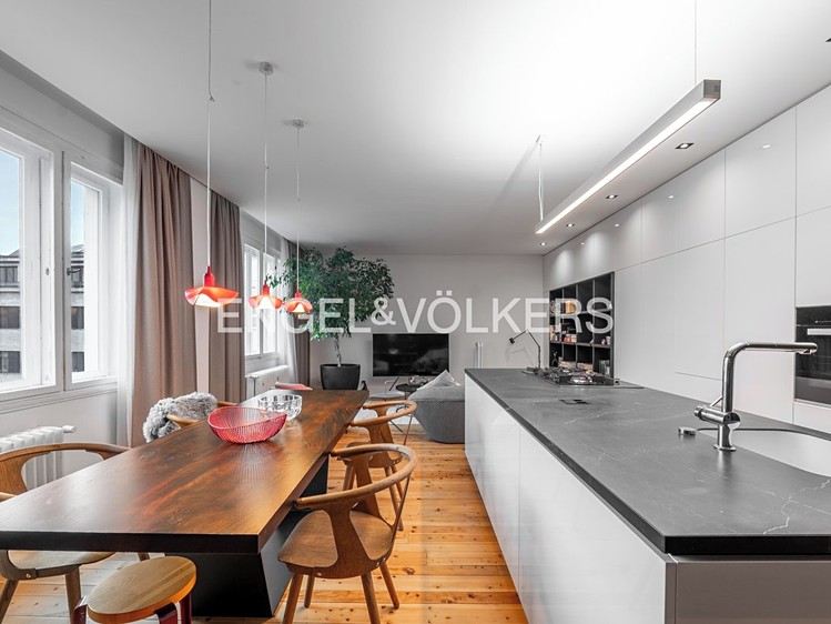 Pronájem bytu 3+kk 105 m² - foto 3