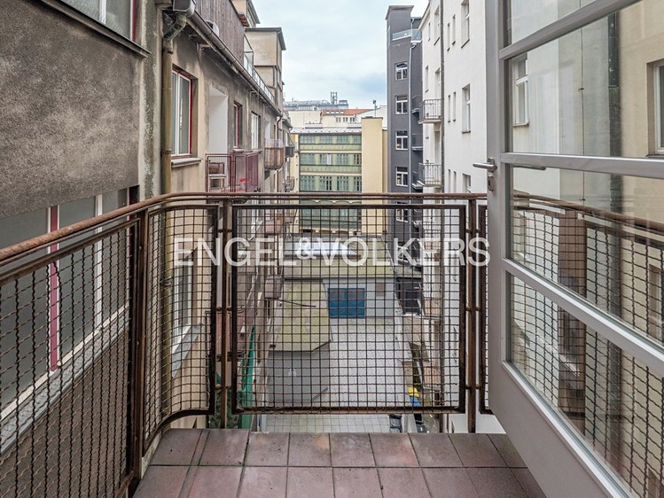 Pronájem bytu 3+kk 105 m² - foto 8