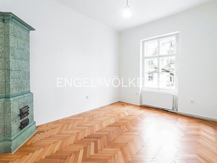Pronájem bytu 3+1 97 m² - foto 1