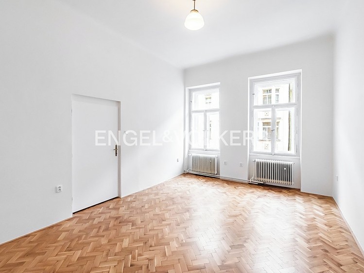 Pronájem bytu 3+1 97 m² - foto 4