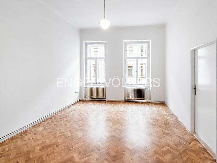 Pronájem bytu 3+1 97 m² - foto 3