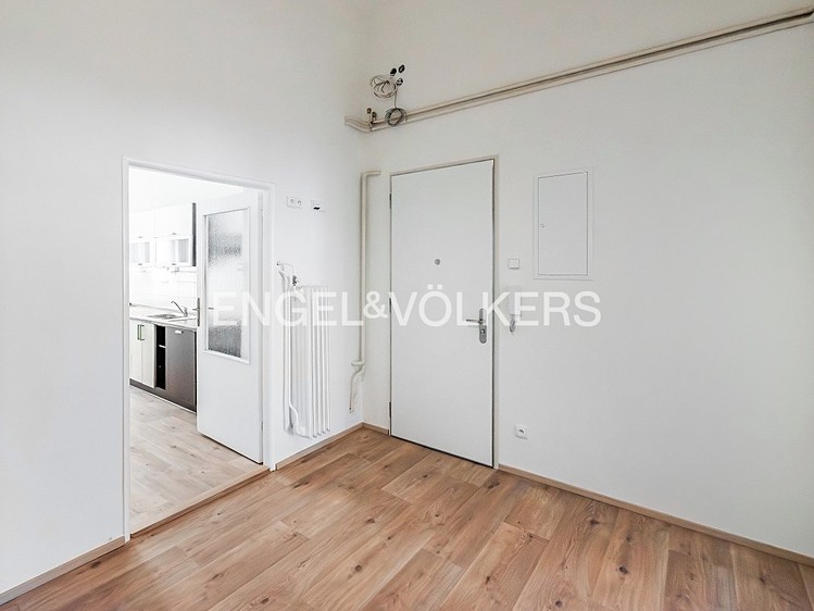 Pronájem bytu 3+1 97 m² - foto 6