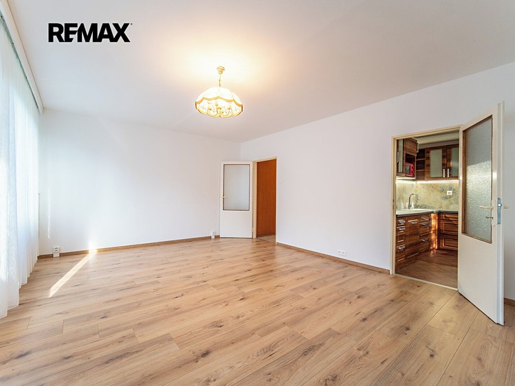 Pronájem bytu 3+1 67 m² - foto 3