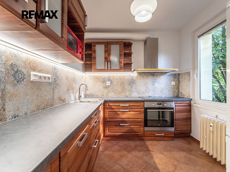 Pronájem bytu 3+1 67 m² - foto 2