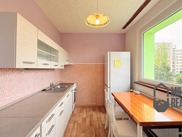 Pronájem bytu 3+1 64 m² - foto 1