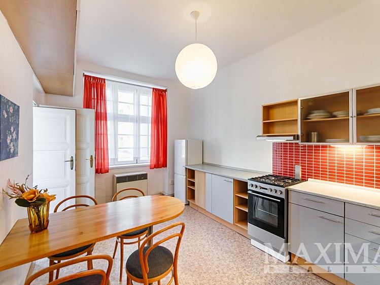 Pronájem bytu 1+1 60 m² - foto 2