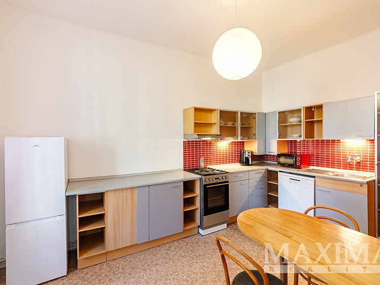 Pronájem bytu 1+1 60 m² - foto 7