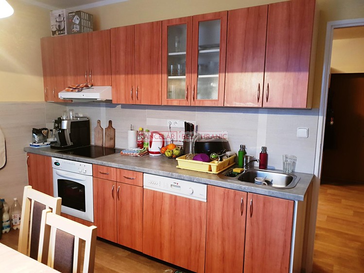 Pronájem bytu 3+1 68 m² - foto 1
