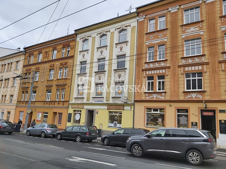 Pronájem bytu 1+kk 39 m² - foto 1