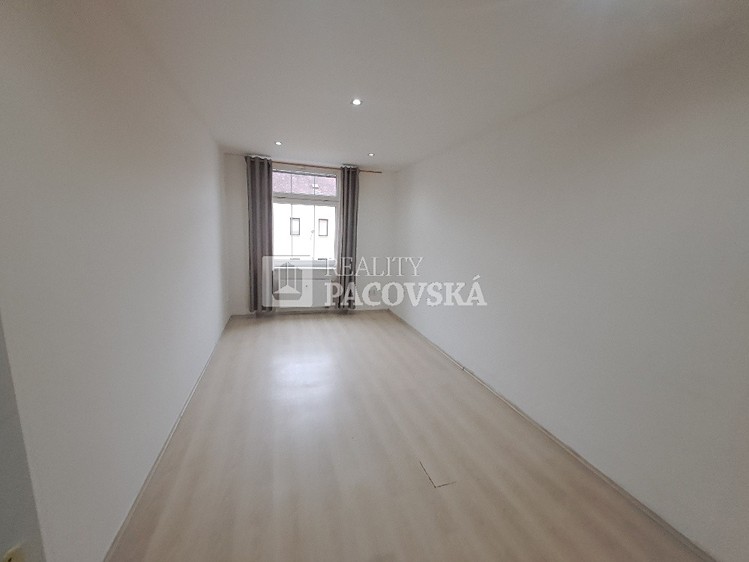 Pronájem bytu 1+kk 39 m² - foto 5