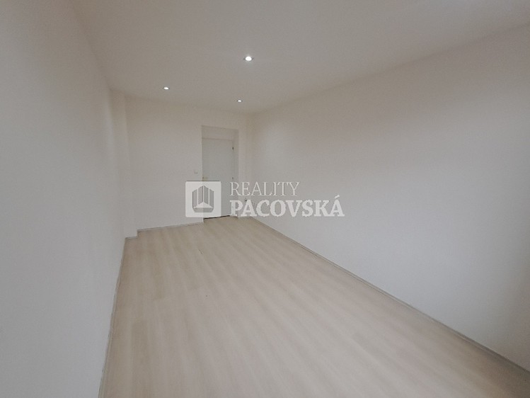 Pronájem bytu 1+kk 39 m² - foto 6