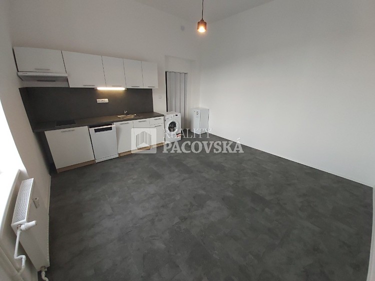 Pronájem bytu 1+kk 25 m² - foto 2