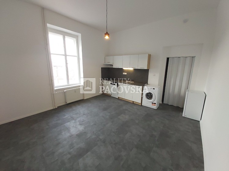 Pronájem bytu 1+kk 25 m² - foto 3