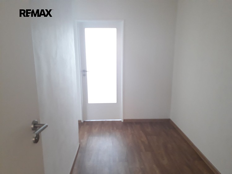 Pronájem bytu 2+kk 39 m² (Jednopodlažní) - foto 8