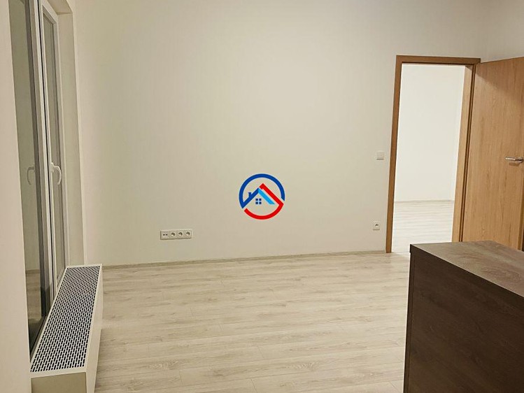 Pronájem bytu 2+kk 48 m² - foto 4