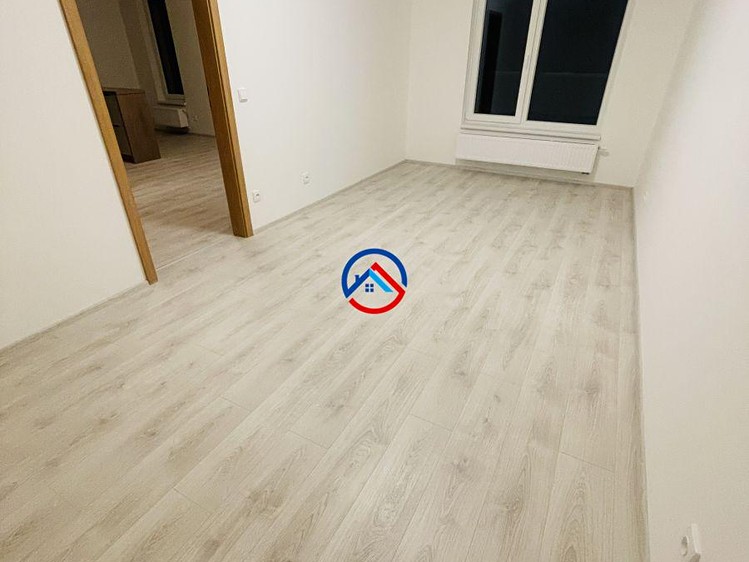 Pronájem bytu 2+kk 48 m² - foto 7