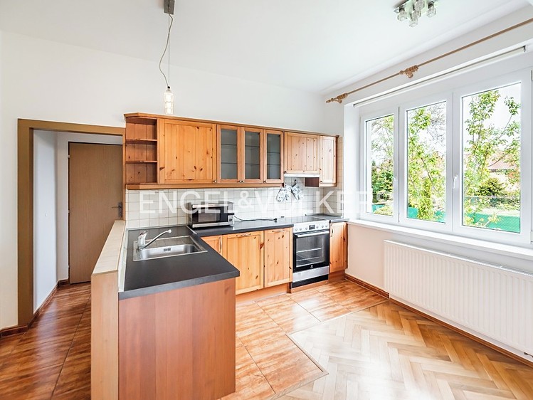 Pronájem bytu 3+1 90 m² - foto 2
