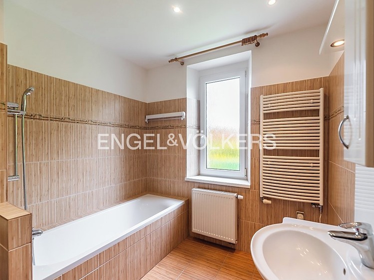 Pronájem bytu 3+1 90 m² - foto 6