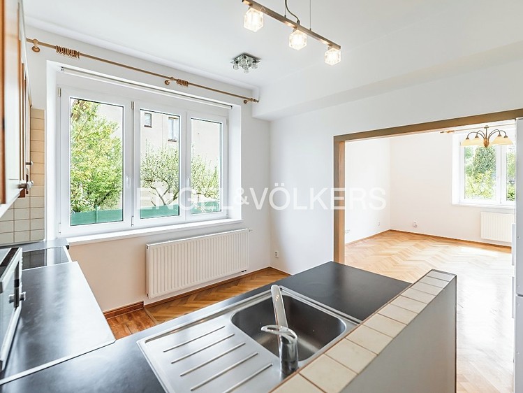 Pronájem bytu 3+1 90 m² - foto 5
