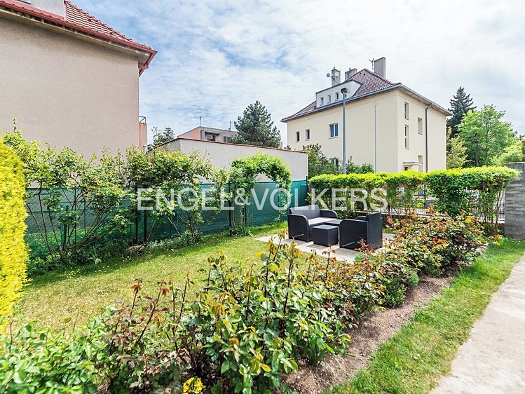 Pronájem bytu 3+1 90 m² - foto 8